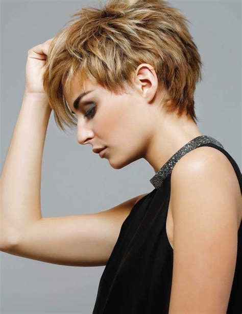 coupe courte femme vue arriere|TOP 15 des coiffures et coupes courtes pour femme。